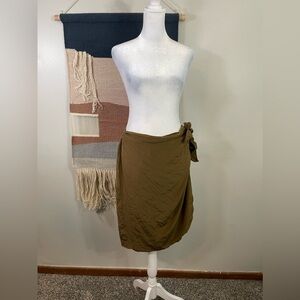 VTG Bahari Group Army Green 100% Silk Wrap Knee Length Skirt 10